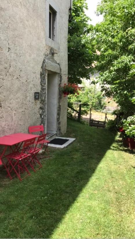 La Suite Lou Le Noyer  Exteriér fotografie